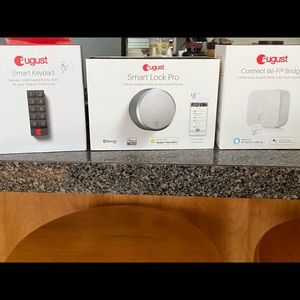 August Smart lock package